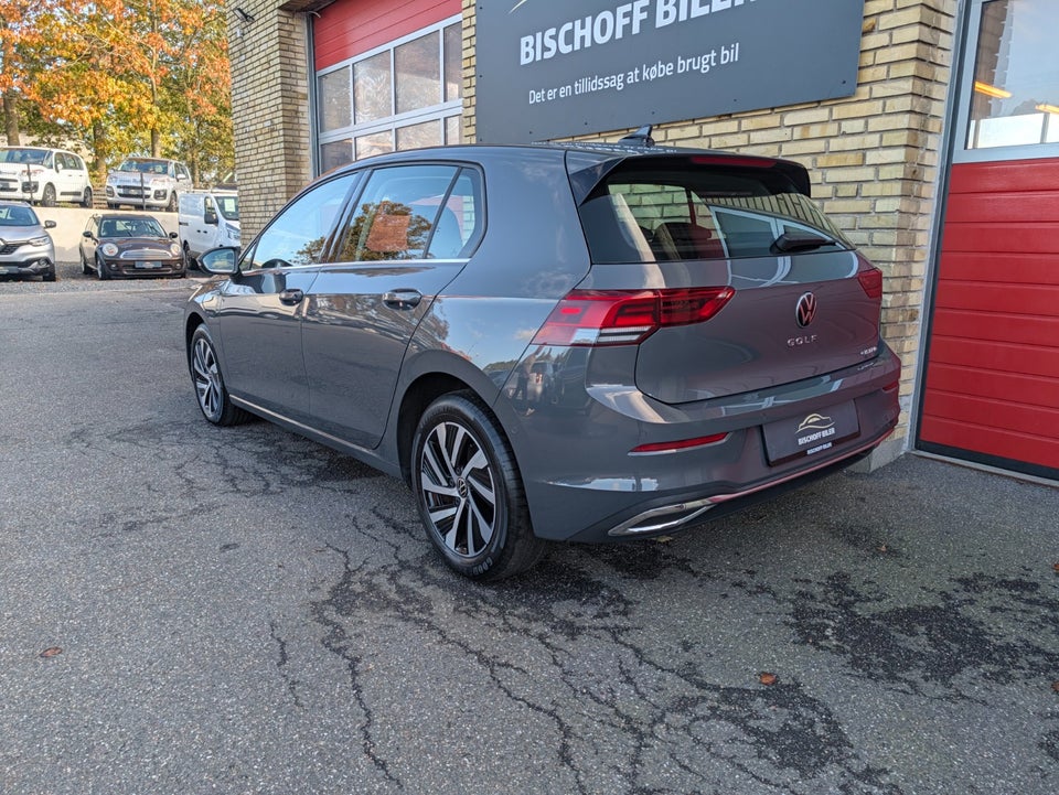 VW Golf VIII 1,4 GTE DSG 5d