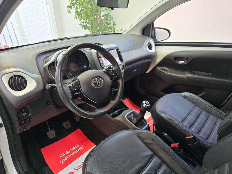 Toyota Aygo 1,0 VVT-i x-cellence 5d