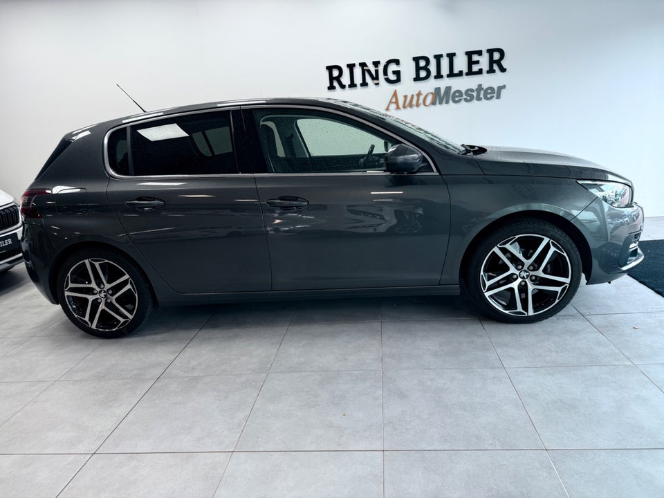 Peugeot 308 1,5 BlueHDi 130 Allure Pack 5d