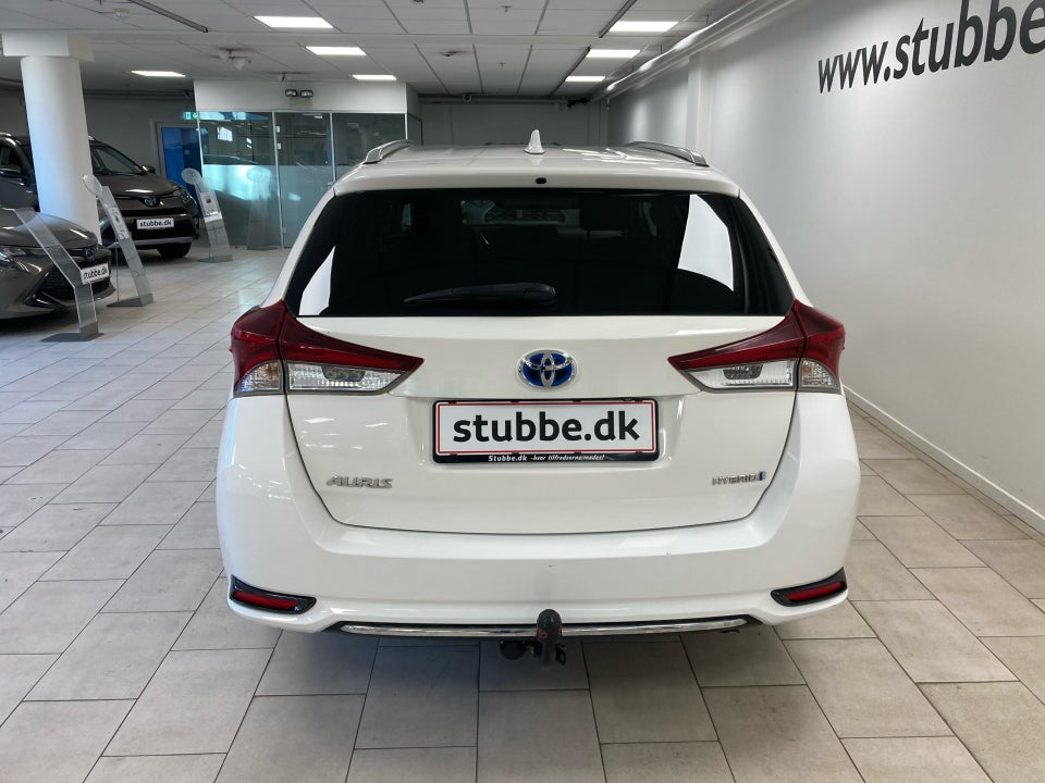 Toyota Auris 1,8 Hybrid H2 Comfort Touring Sports CVT 5d