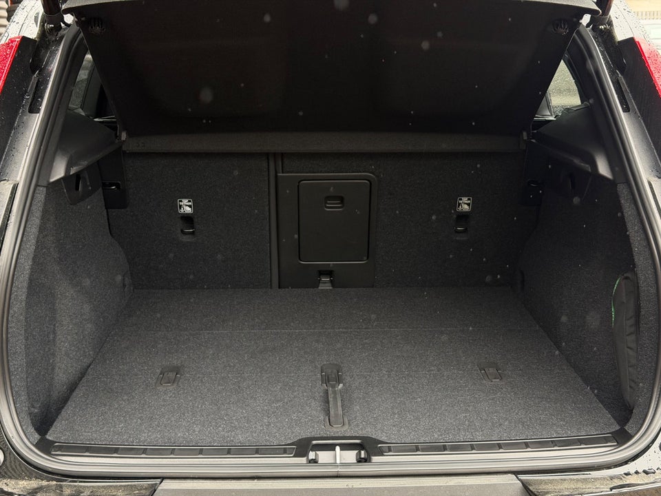 Volvo XC40 ReCharge Core 5d