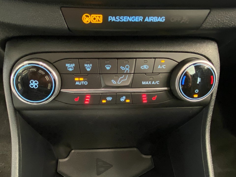 Ford Fiesta 1,0 EcoBoost mHEV Titanium 5d