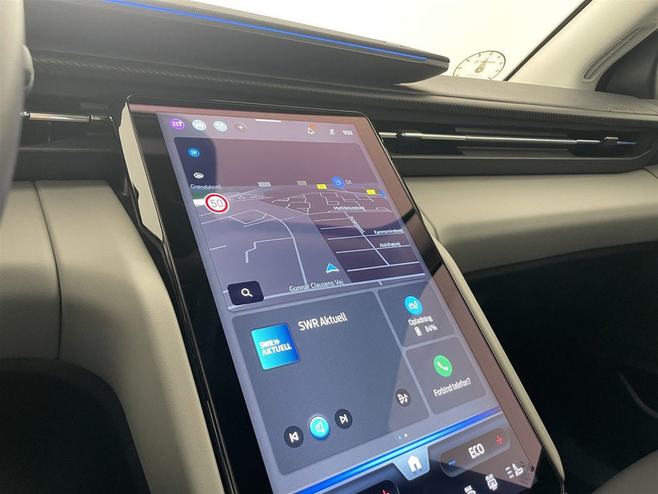 Ford Explorer 84 Select Extended Range AWD 5d