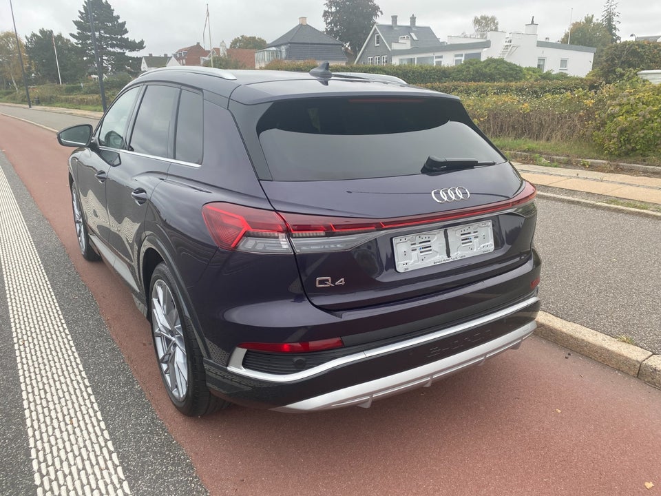 Audi Q4 e-tron 45 S-line 5d