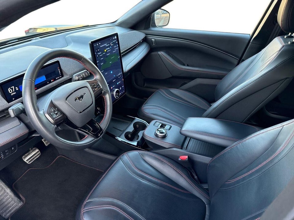 Ford Mustang Mach-E 75 Standard Range AWD 5d