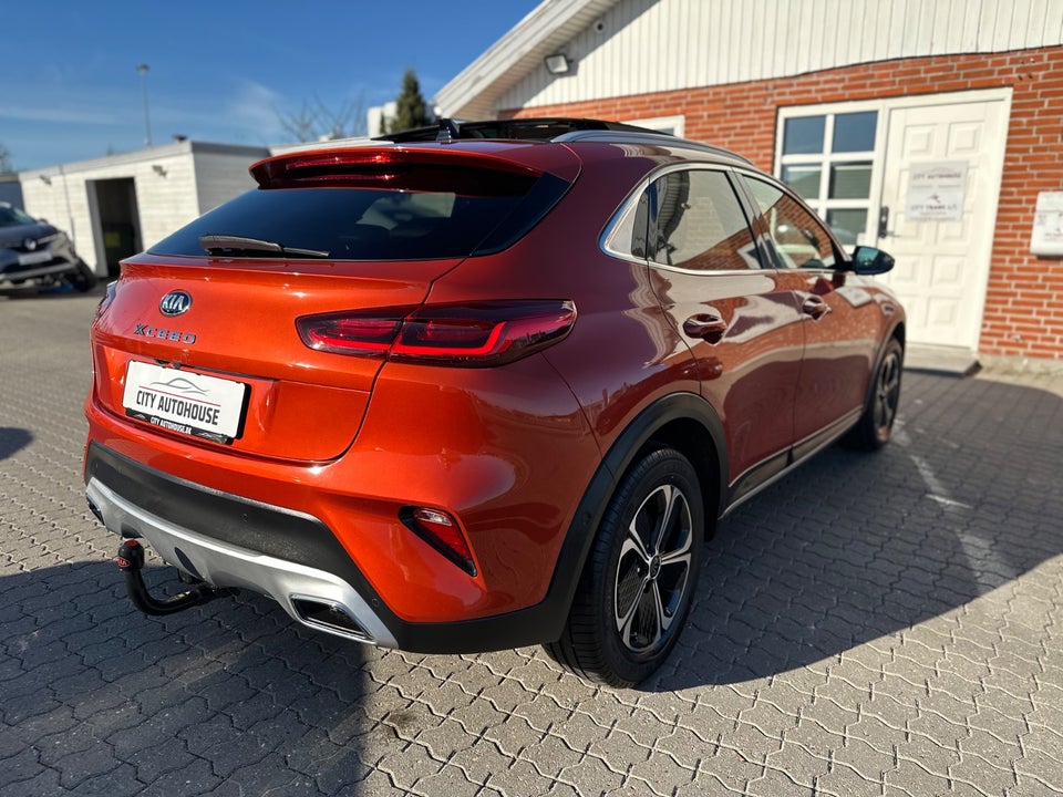 Kia XCeed 1,6 PHEV Upgrade DCT 5d