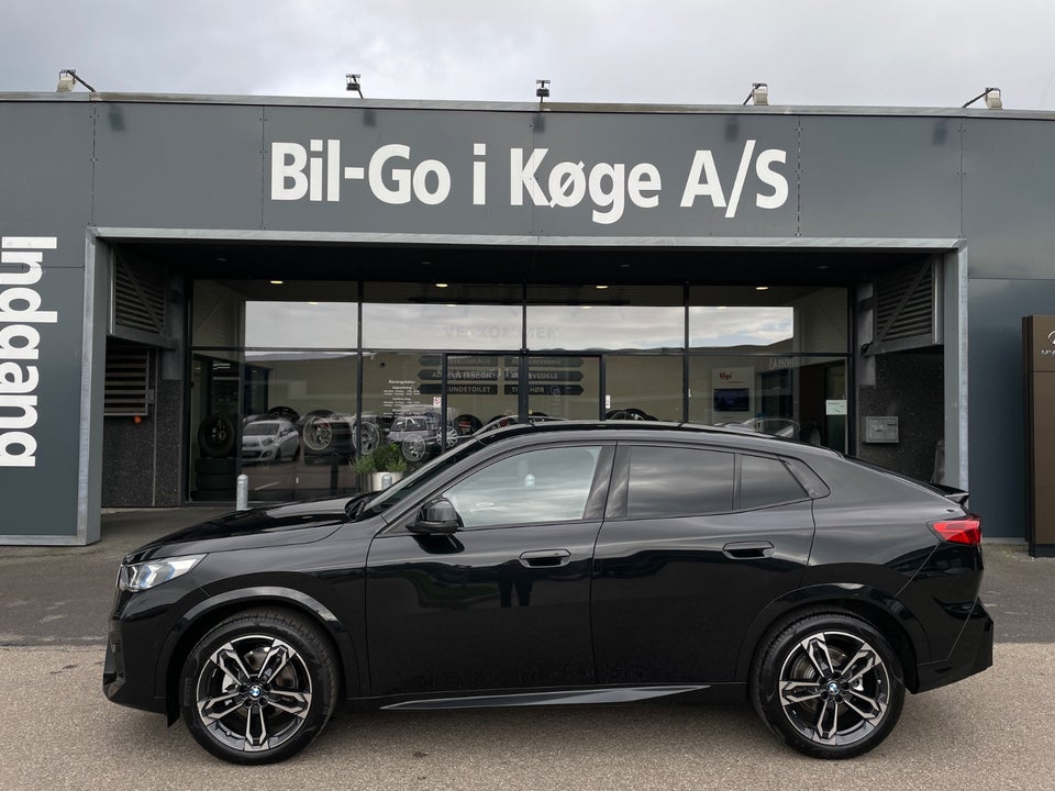 BMW iX2 eDrive20 5d