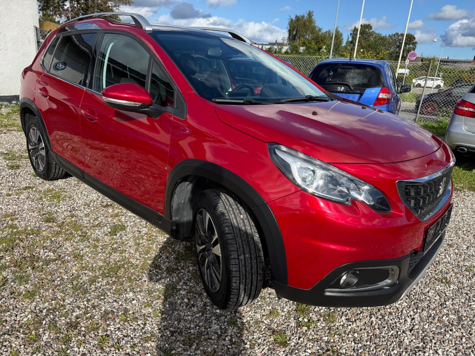 Peugeot 2008 1,2 e-THP 110 Allure Sky EAT6 5d