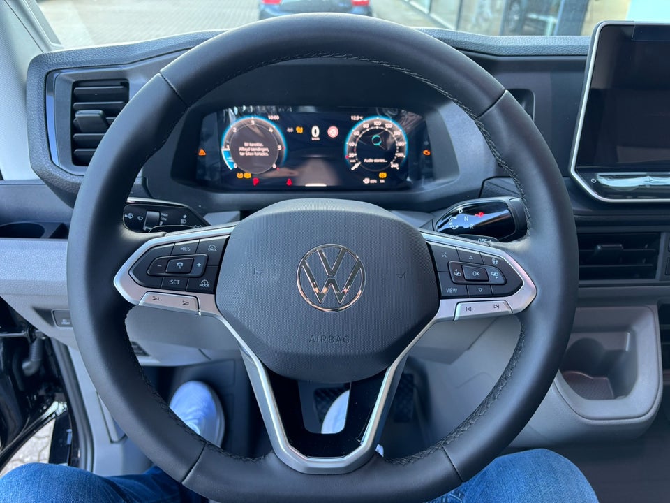 VW Crafter 35 2,0 TDi 177 Kassevogn L3H3 aut.