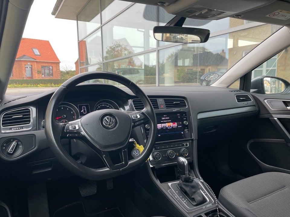 VW Golf VII 1,5 TSi 130 Comfortline DSG 5d