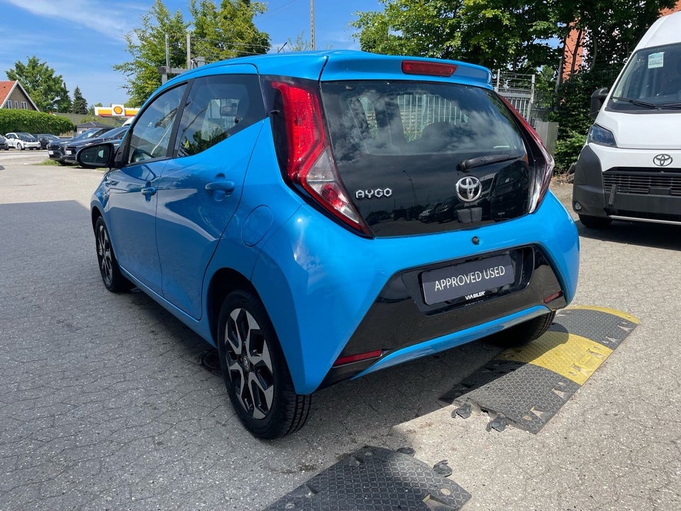 Toyota Aygo 1,0 VVT-i x-plore 5d