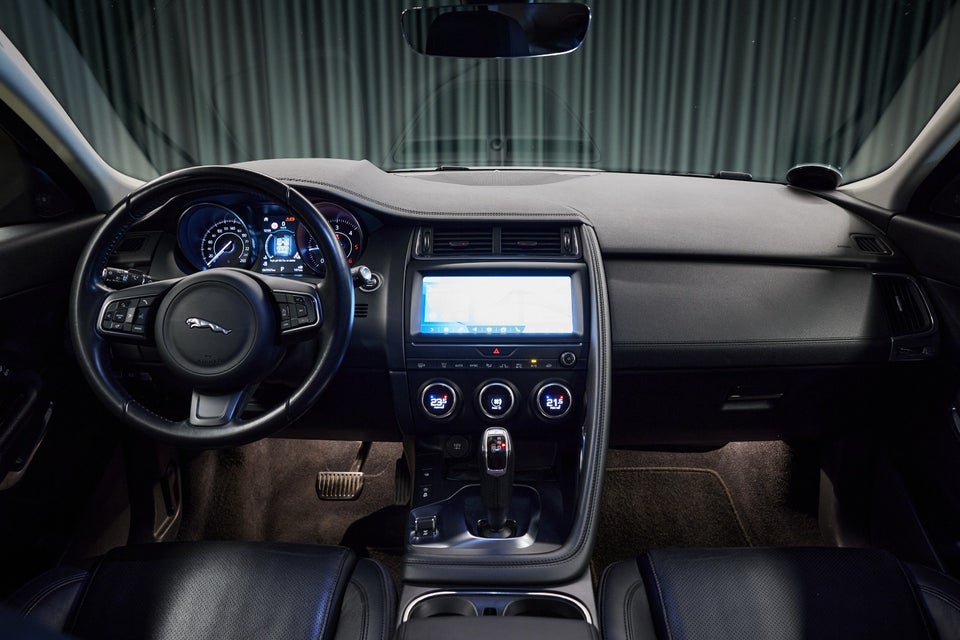 Jaguar E-Pace 2,0 D180 S aut. AWD 5d