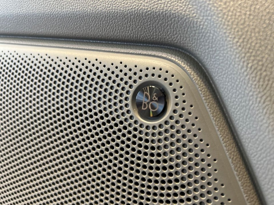 Ford Transit Custom 320 L2 2,5 PHEV Limited CVT