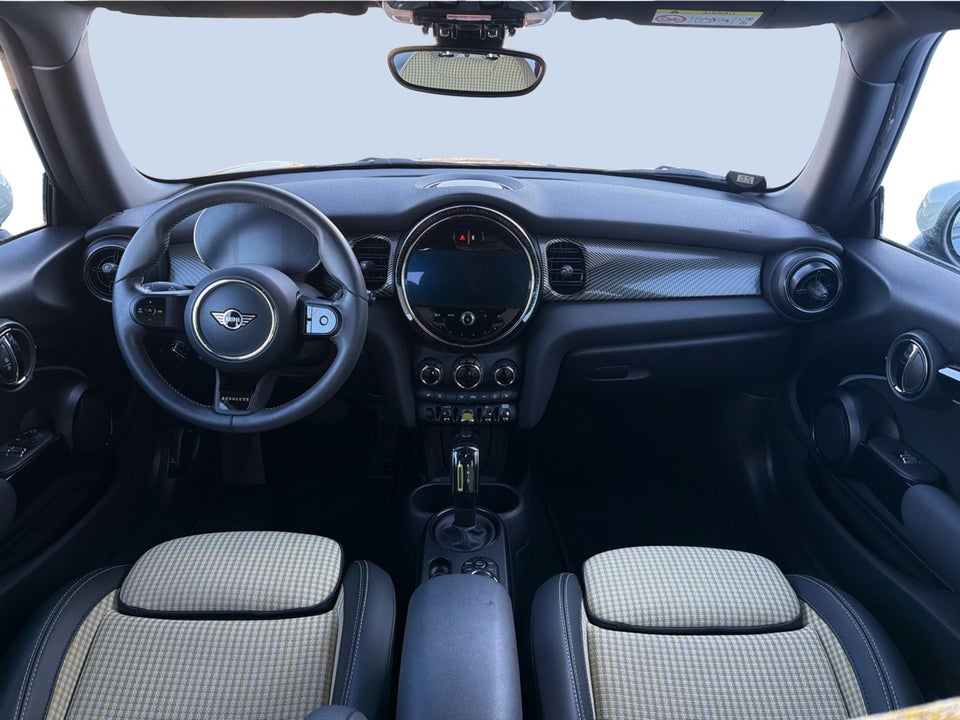 MINI Cooper SE Resolute Edition 3d