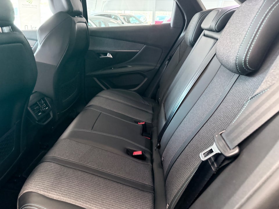 Peugeot 3008 1,6 Hybrid Allure Pack EAT8 5d