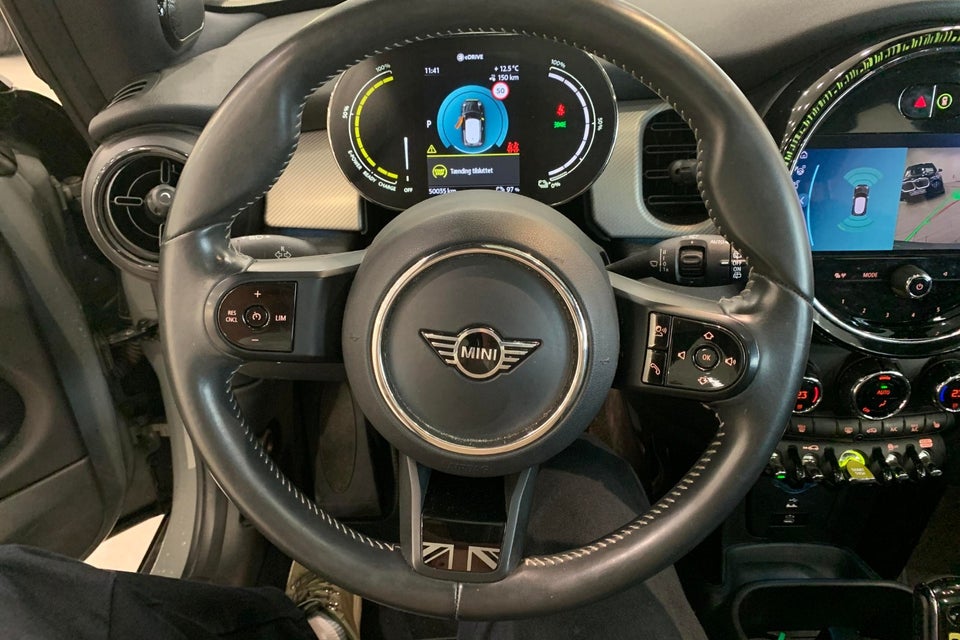 MINI Cooper SE Maximise 3d