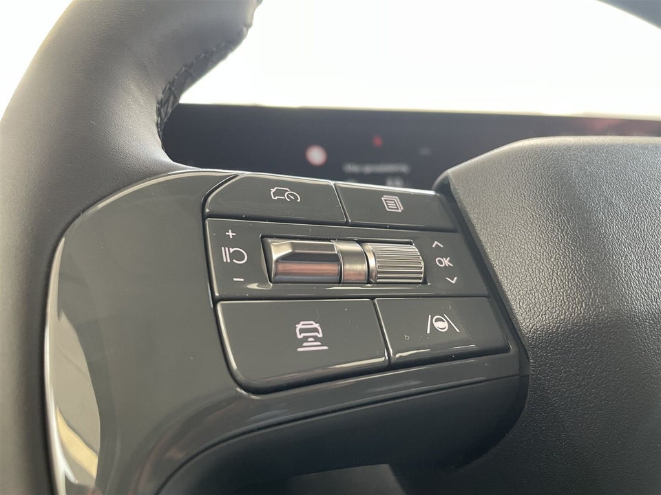 Kia EV9 76 Standard Range Upgrade RWD 7prs 5d