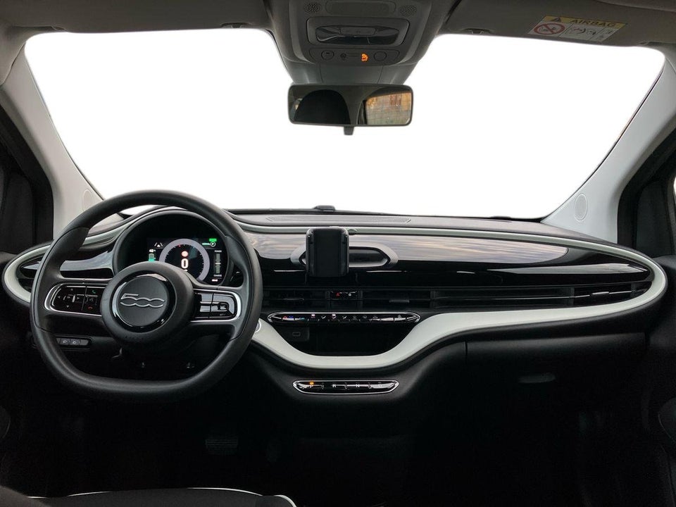 Fiat 500e 24 Action 3d