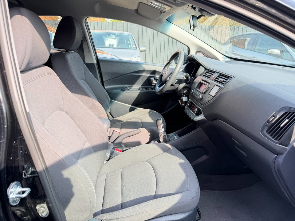 Kia Rio 1,1 CRDi 75 Collect 5d