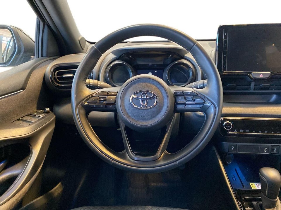 Toyota Yaris 1,5 Hybrid Style e-CVT 5d