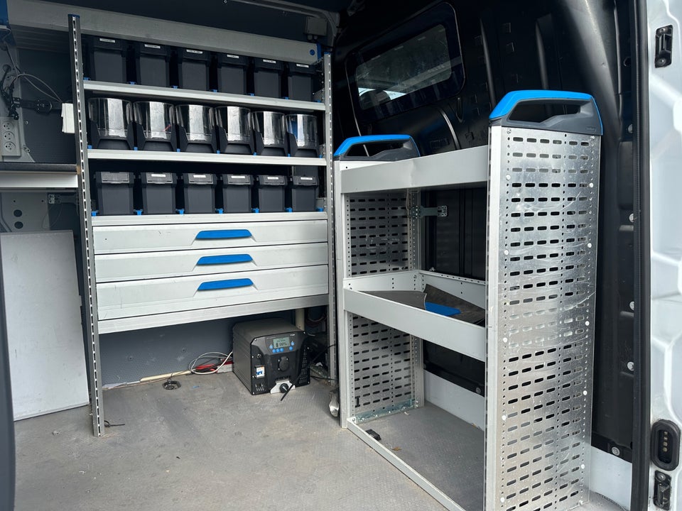 Renault Master IV T33 2,3 dCi 150 L2H2 Kassevogn