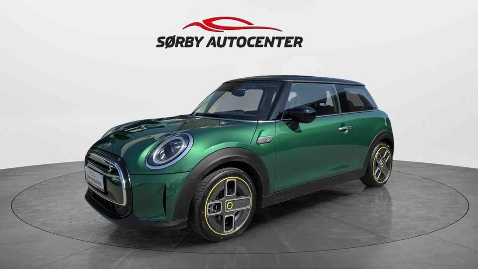 MINI Cooper SE Classic Trim 3d