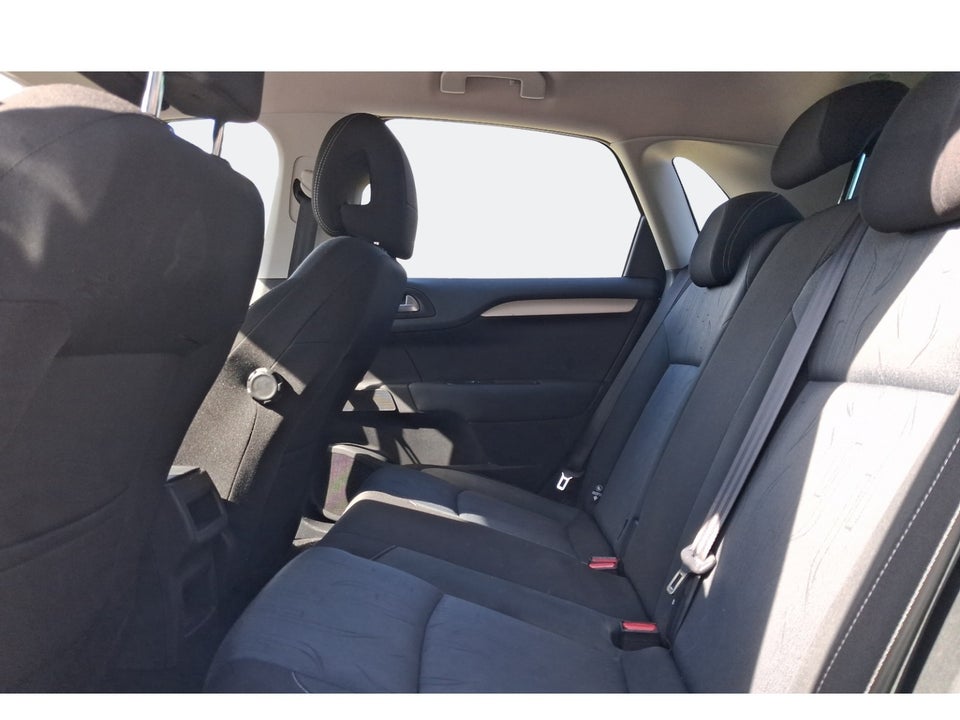Citroën C4 1,6 e-HDi 112 Seduction 5d