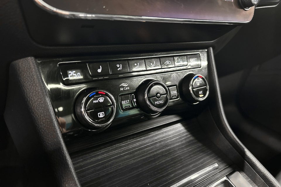 Skoda Superb 1,5 TSi 150 Business Executive Combi DSG 5d