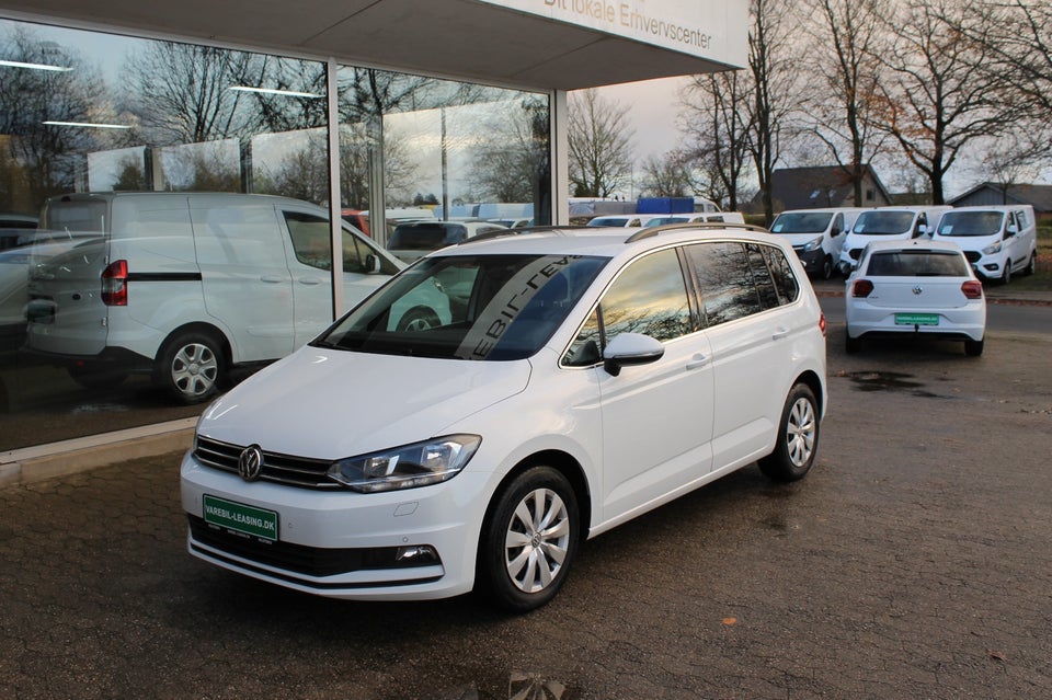 VW Touran 2,0 TDi 115 Highline DSG Van 5d