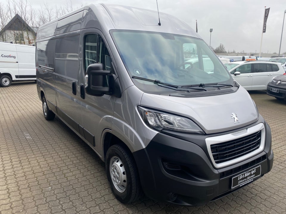 Peugeot Boxer 333 2,2 BlueHDi 140 L3H2 Premium