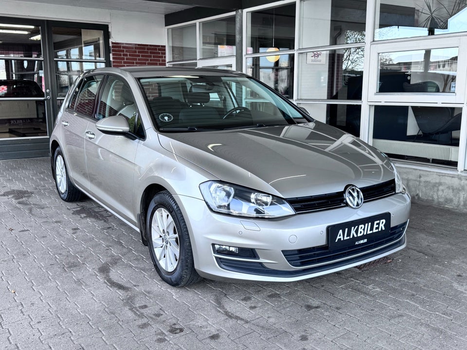 VW Golf VII 1,4 TSi 122 Comfortline DSG BMT 5d