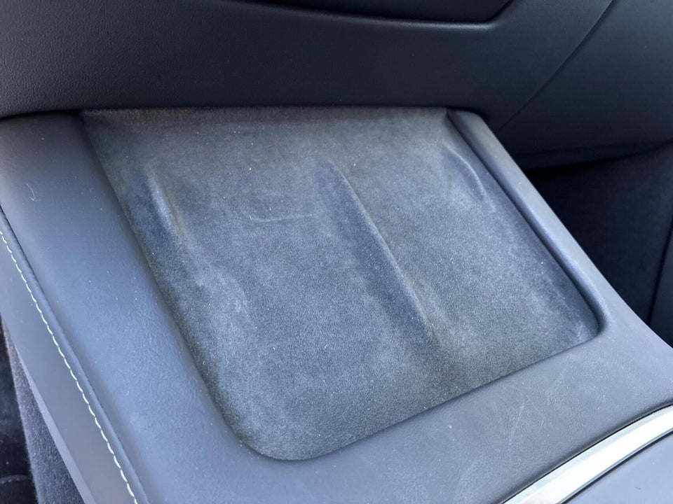 Tesla Model Y RWD 5d