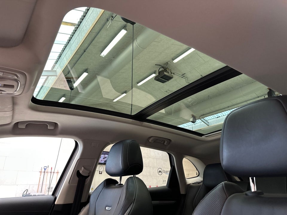 MG Marvel R Luxury 5d