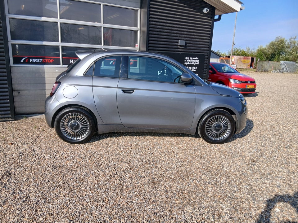 Fiat 500e 42 Icon 3+1 4d