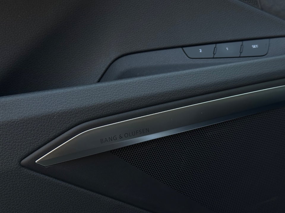 Audi e-tron 55 S-line quattro 5d