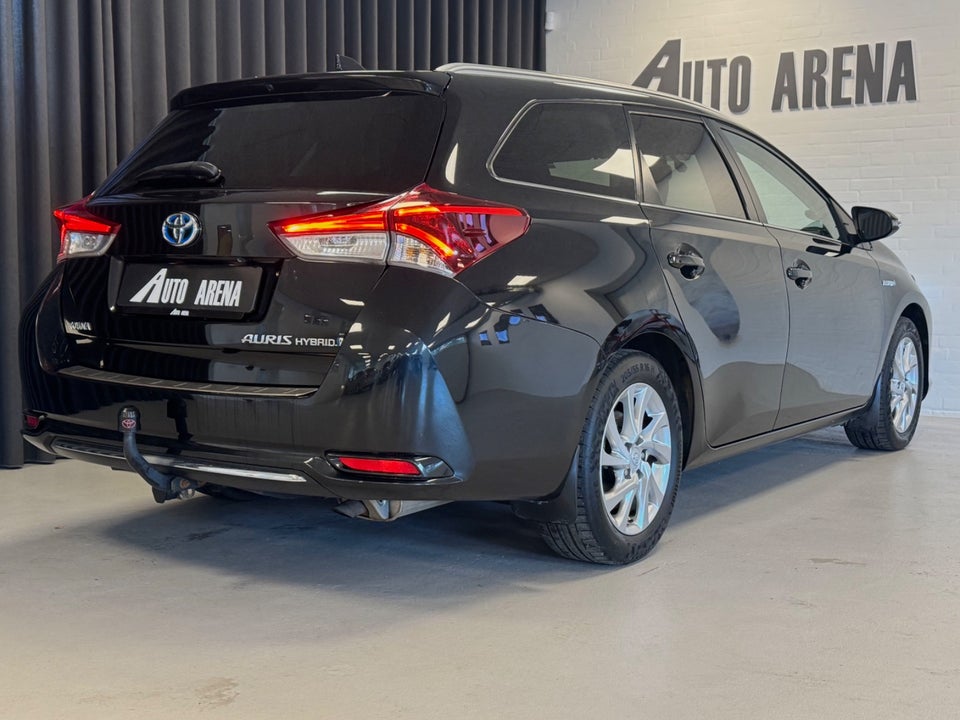 Toyota Auris 1,8 Hybrid H2 Comfort Touring Sports CVT 5d