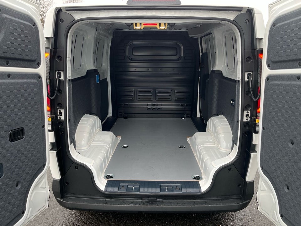 Kia PV5 71 Long Range Work