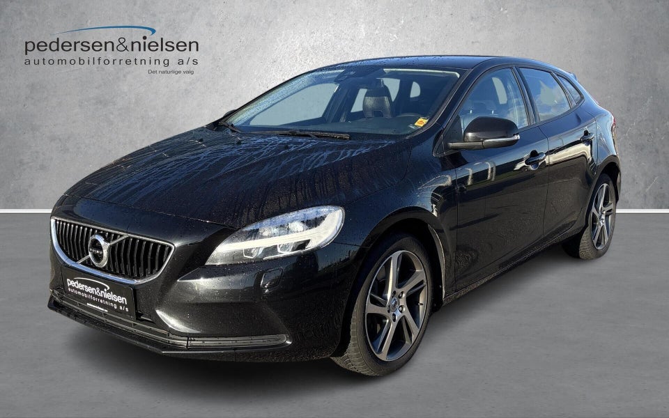 Volvo V40 1,5 T3 152 Momentum aut. 5d