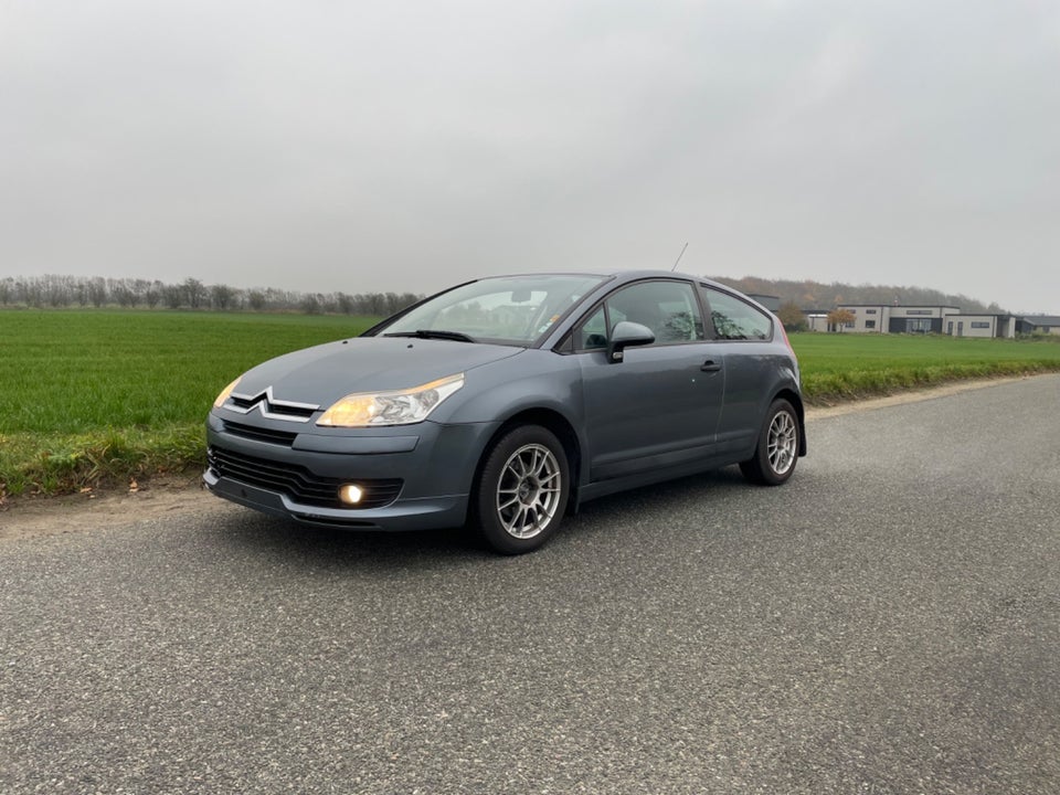 Citroën C4 1,6 Coupé 3d