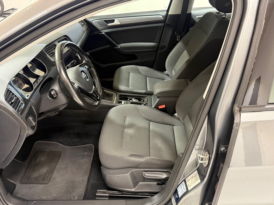 VW Golf VII 1,5 TSi 130 Comfortline 5d