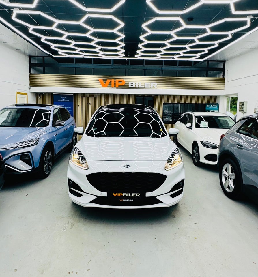 Ford Kuga 2,5 PHEV ST-Line CVT 5d