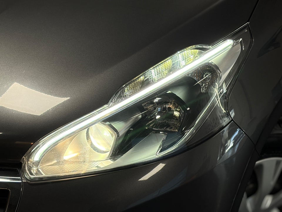 Peugeot 208 1,6 BlueHDi 100 Active 5d