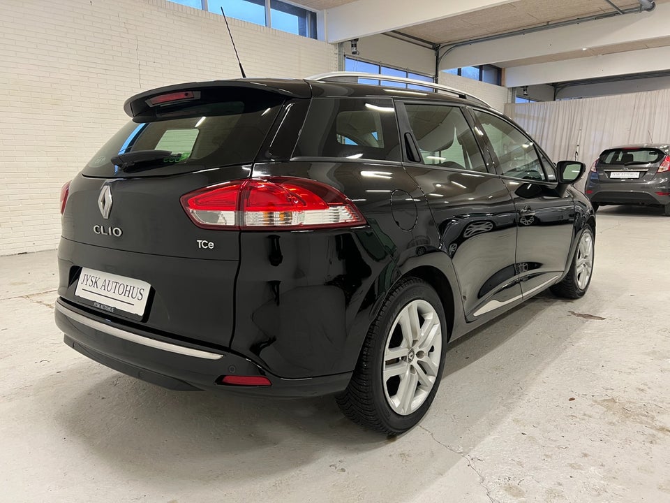 Renault Clio IV 0,9 TCe 90 Expression Sport Tourer 5d