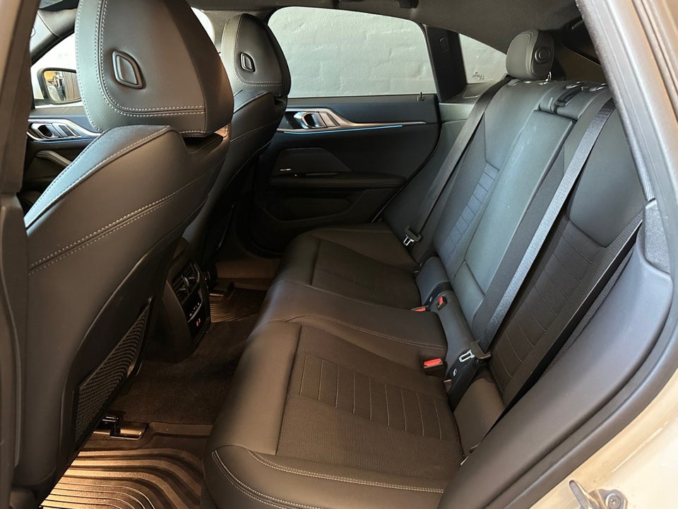 BMW i4 eDrive40 Charged 5d