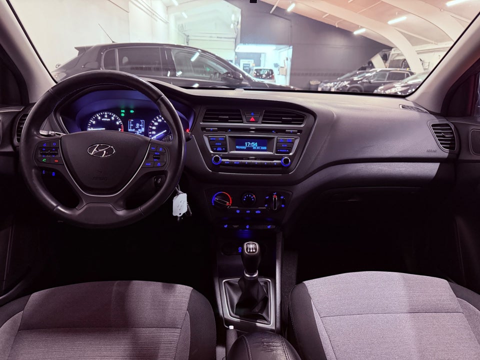 Hyundai i20 1,25 Trend 5d