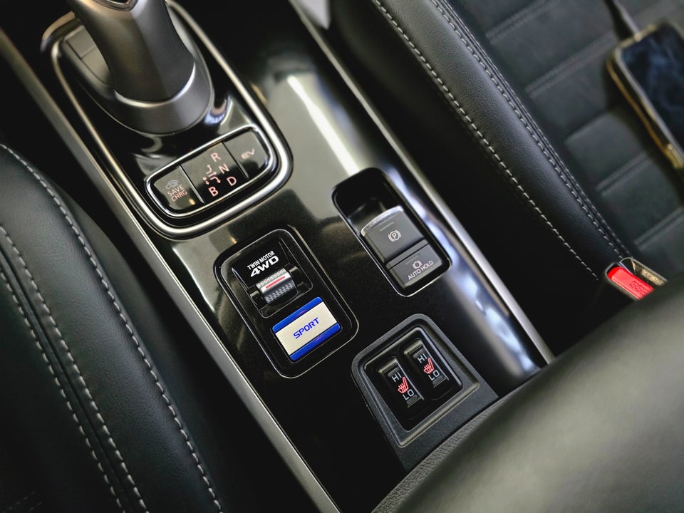 Mitsubishi Outlander 2,4 PHEV Intro Edition CVT 4WD 5d