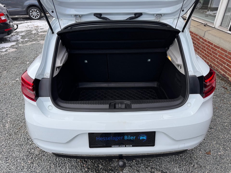 Renault Clio V 1,6 E-Tech Intens 5d