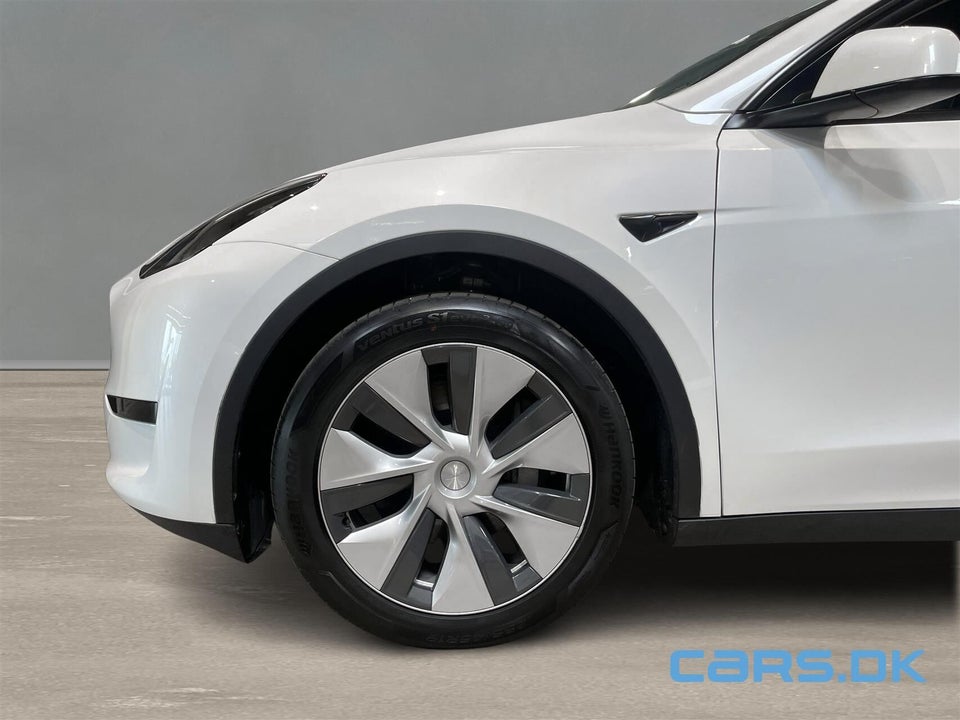 Tesla Model Y RWD 5d