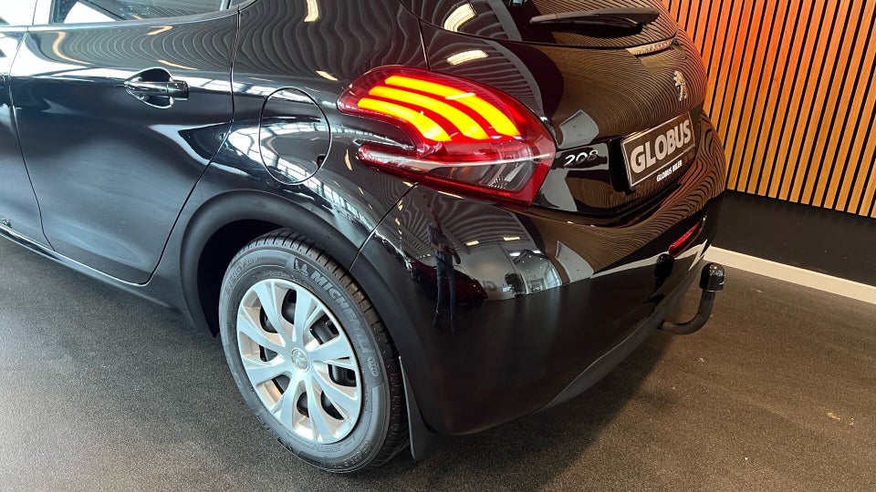 Peugeot 208 1,2 VTi 82 Envy 5d