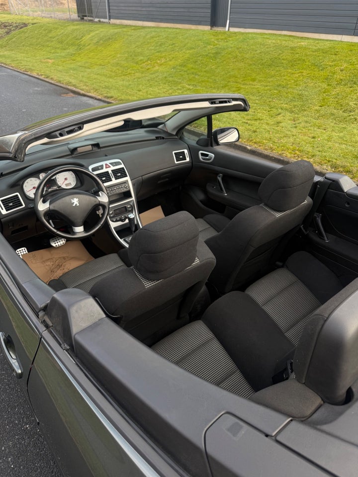 Peugeot 307 2,0 16V CC aut. 2d